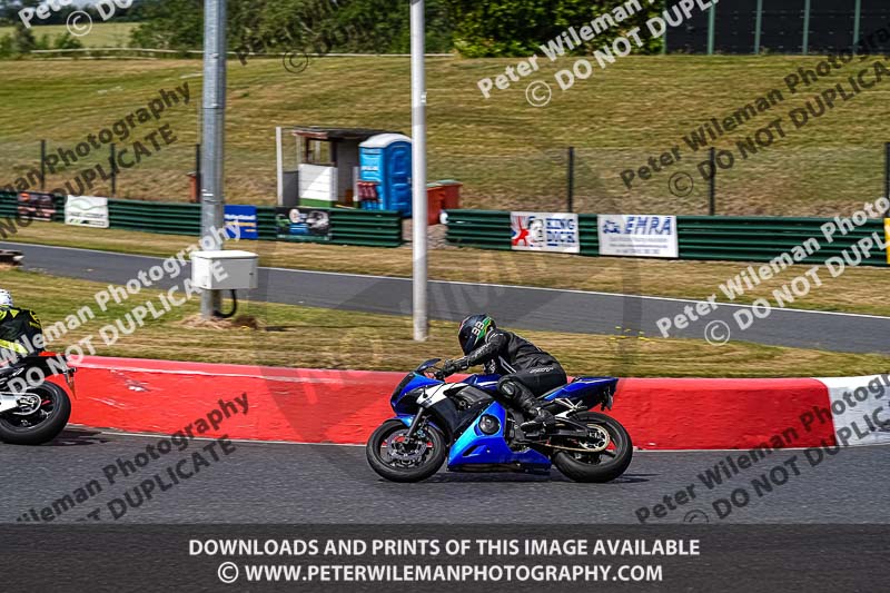 enduro digital images;event digital images;eventdigitalimages;mallory park;mallory park photographs;mallory park trackday;mallory park trackday photographs;no limits trackdays;peter wileman photography;racing digital images;trackday digital images;trackday photos